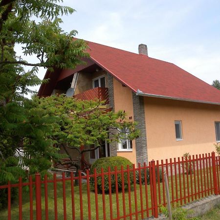 Holiday Home In Balatonkeresztur 19455 Εξωτερικό φωτογραφία